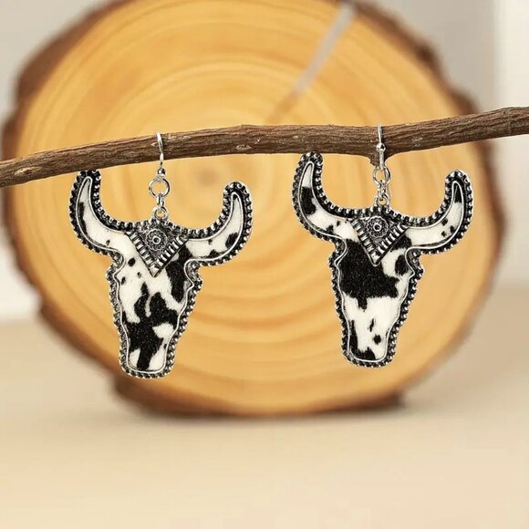 Earrings Cow Bull Steer Faux Cowhide Hair Western Cowboy Rodeo Texas Long Horn - Picture 1 of 3
